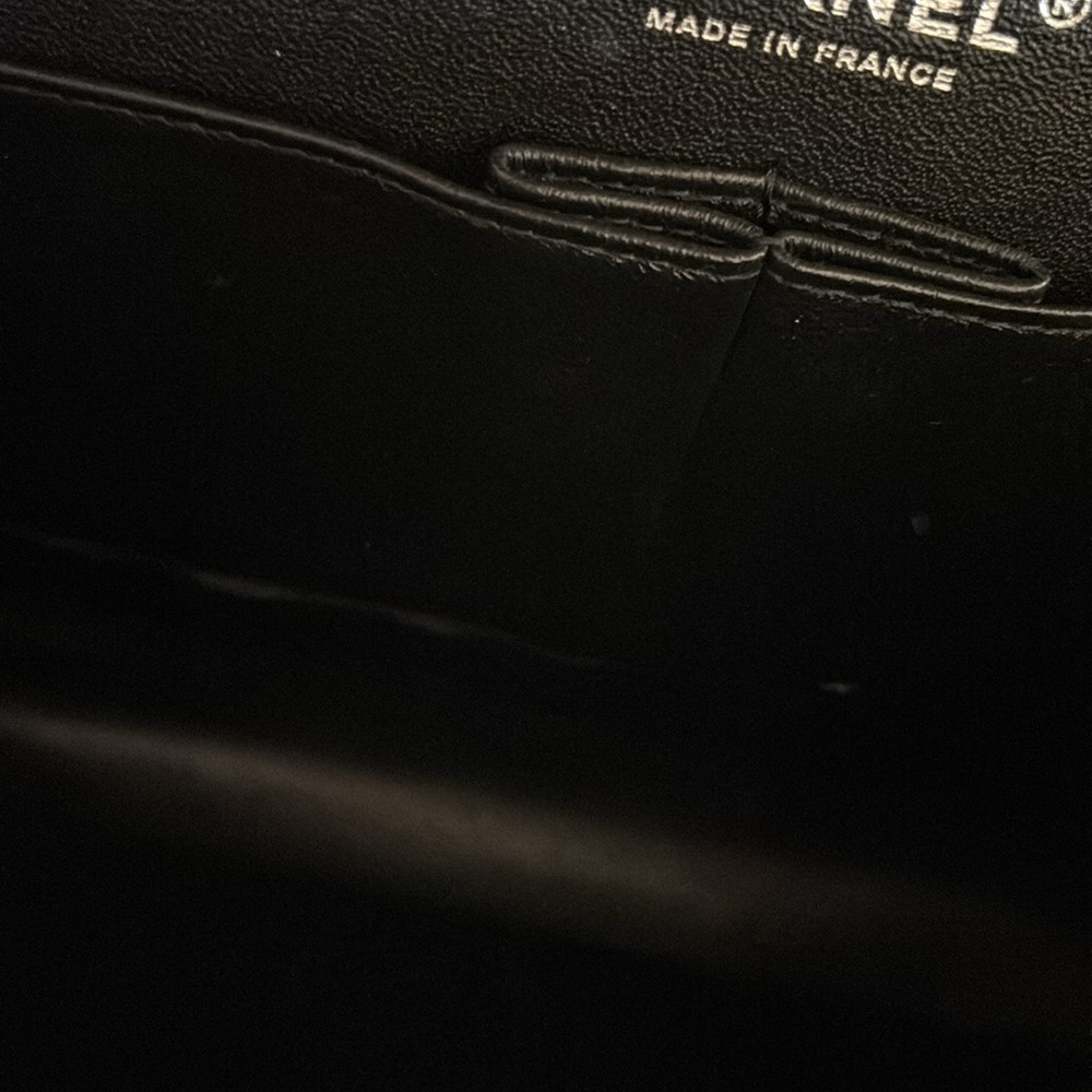 Like New Chanel Medium Classic Flap in Tweed - Picture 11 of 11